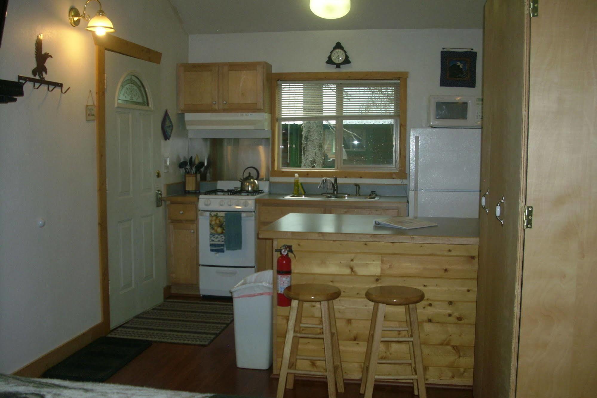 Box Canyon Cabins Seward Bagian luar foto