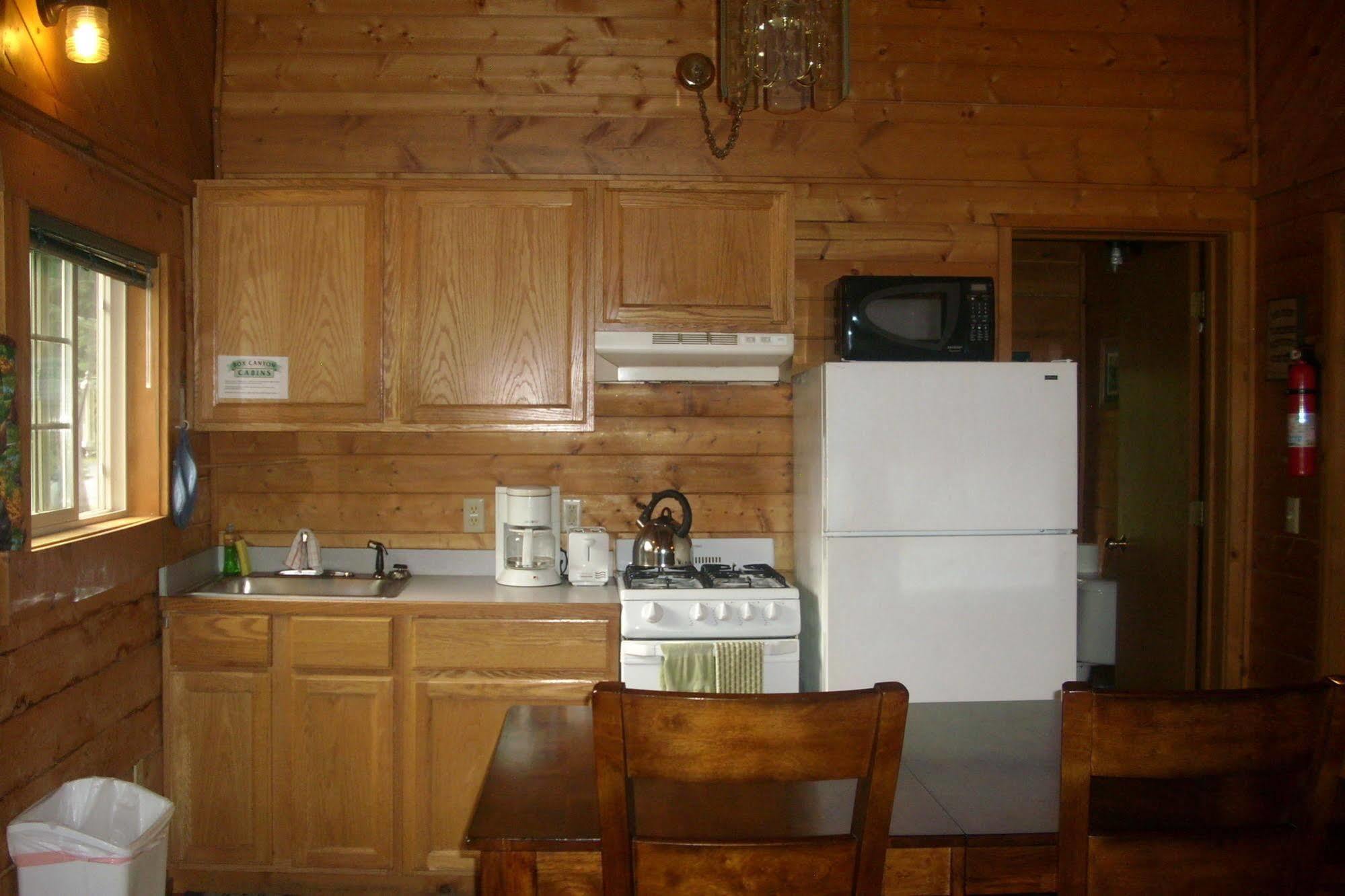 Box Canyon Cabins Seward Bagian luar foto